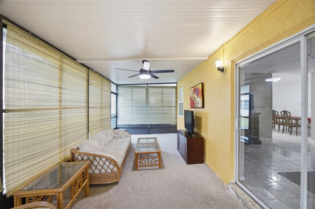 For Sale: $220,000 (2 beds, 2 baths, 1180 Square Feet)