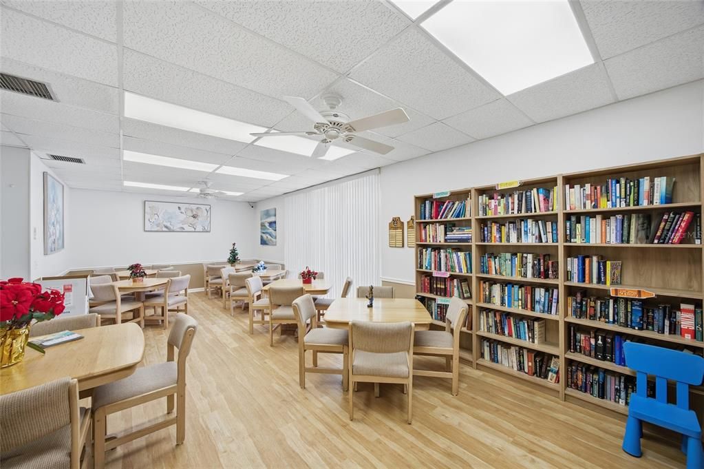 For Sale: $220,000 (2 beds, 2 baths, 1180 Square Feet)