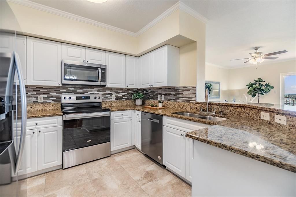 待售: $300,000 (3 贝兹, 2 浴室, 1525 平方英尺)