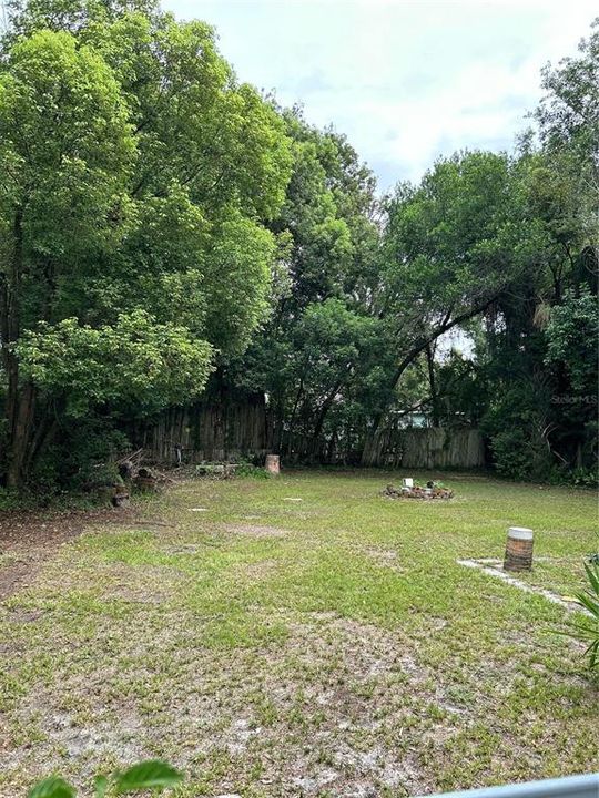 For Sale: $169,000 (2 beds, 1 baths, 1176 Square Feet)