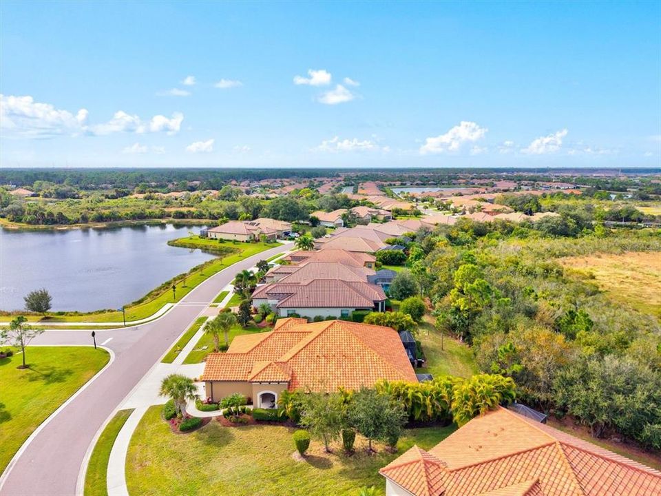 На продажу: $379,900 (2 спален, 2 ванн, 1524 Квадратных фут)