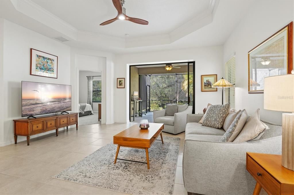 На продажу: $379,900 (2 спален, 2 ванн, 1524 Квадратных фут)