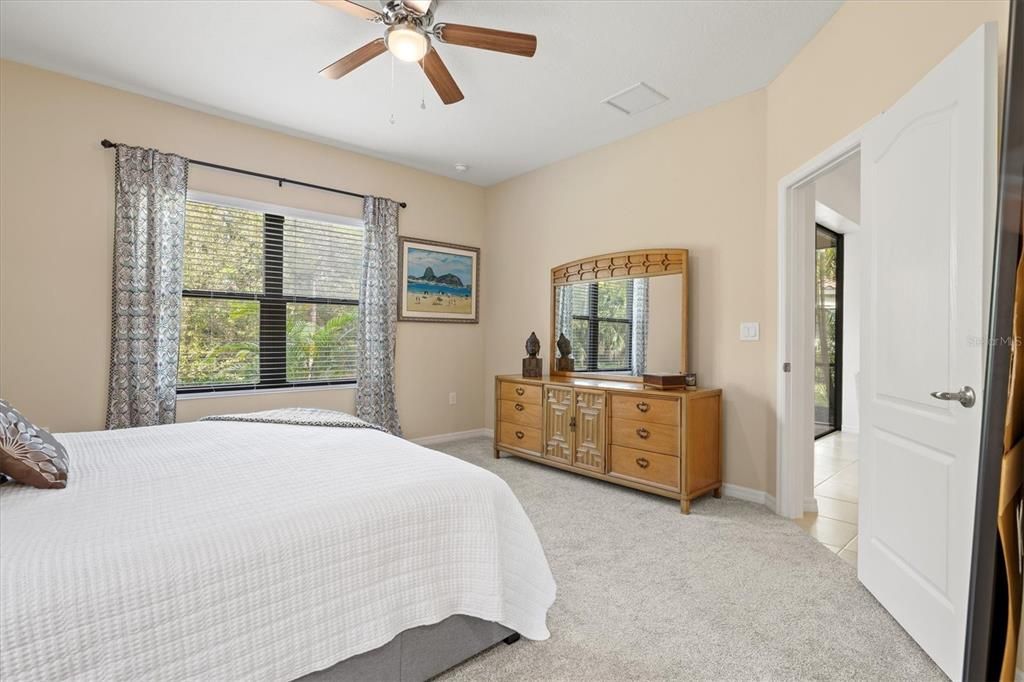 На продажу: $379,900 (2 спален, 2 ванн, 1524 Квадратных фут)