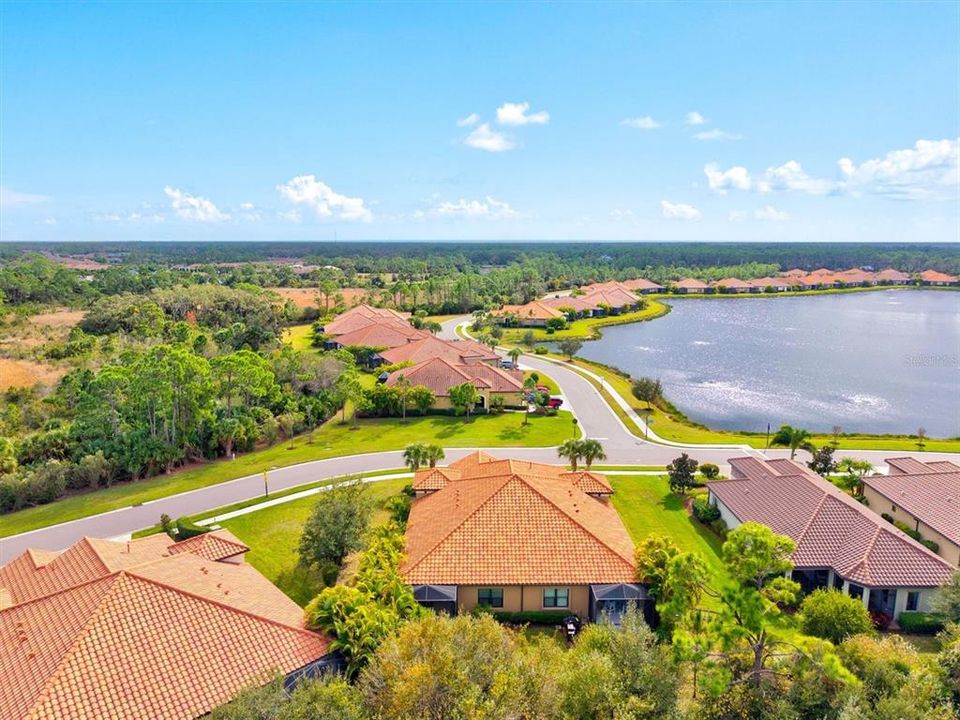 На продажу: $379,900 (2 спален, 2 ванн, 1524 Квадратных фут)