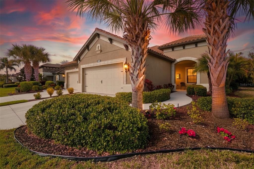 На продажу: $379,900 (2 спален, 2 ванн, 1524 Квадратных фут)