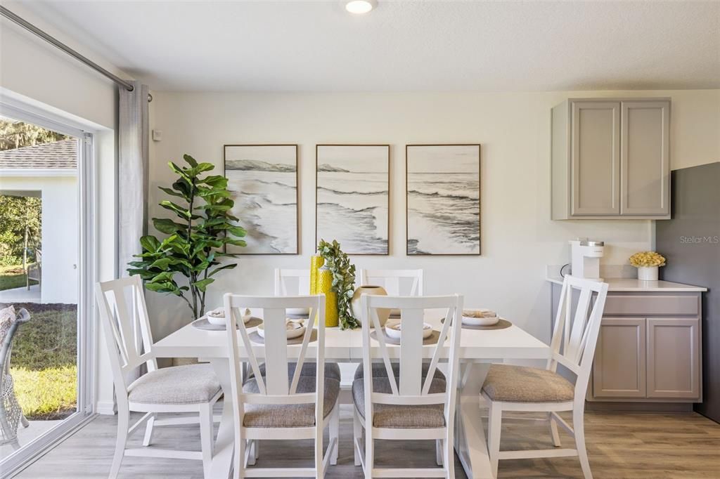 En Venta: $322,490 (4 camas, 2 baños, 1498 Pies cuadrados)