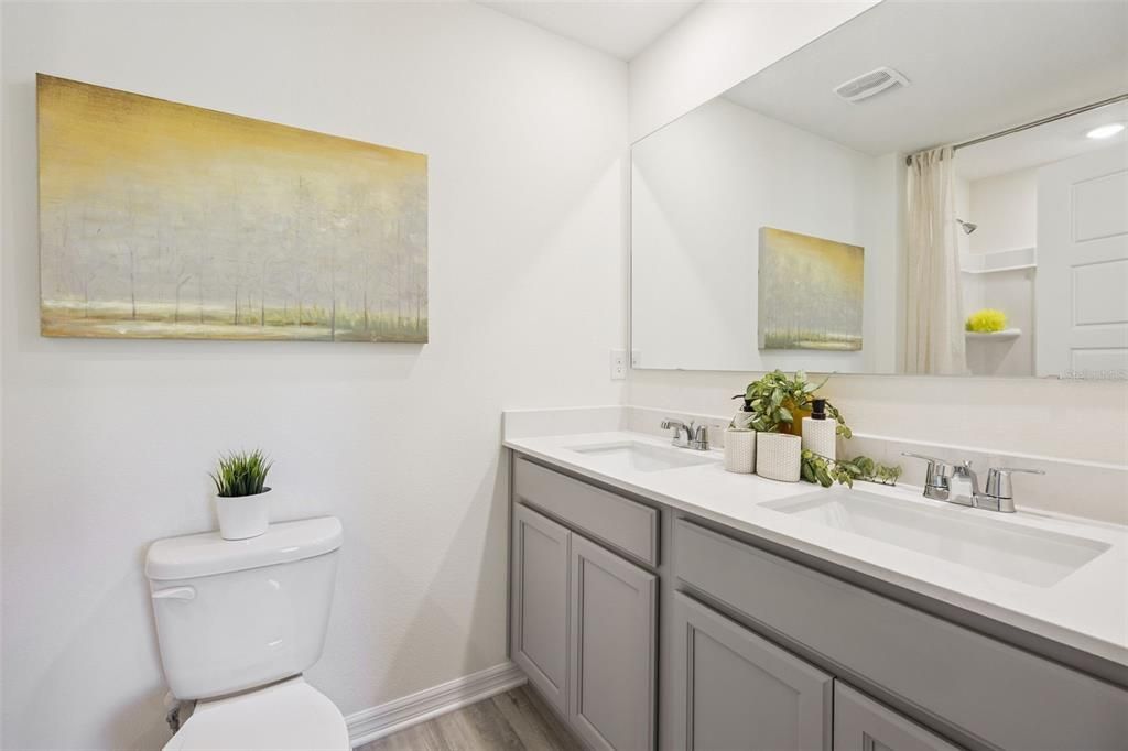 En Venta: $322,490 (4 camas, 2 baños, 1498 Pies cuadrados)