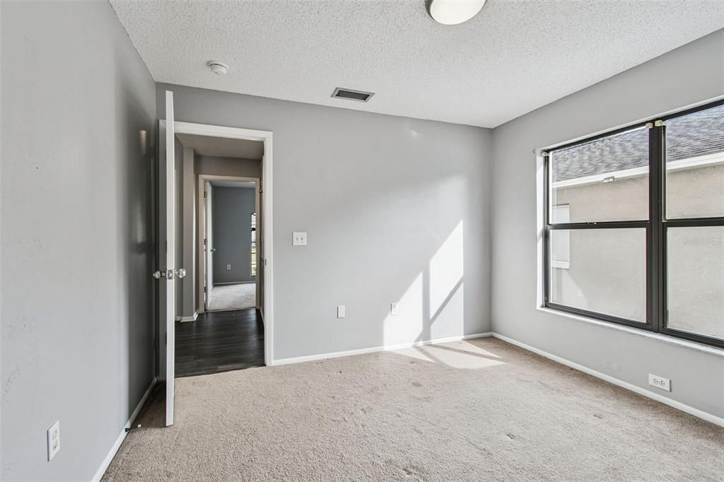 For Sale: $350,000 (4 beds, 2 baths, 1523 Square Feet)