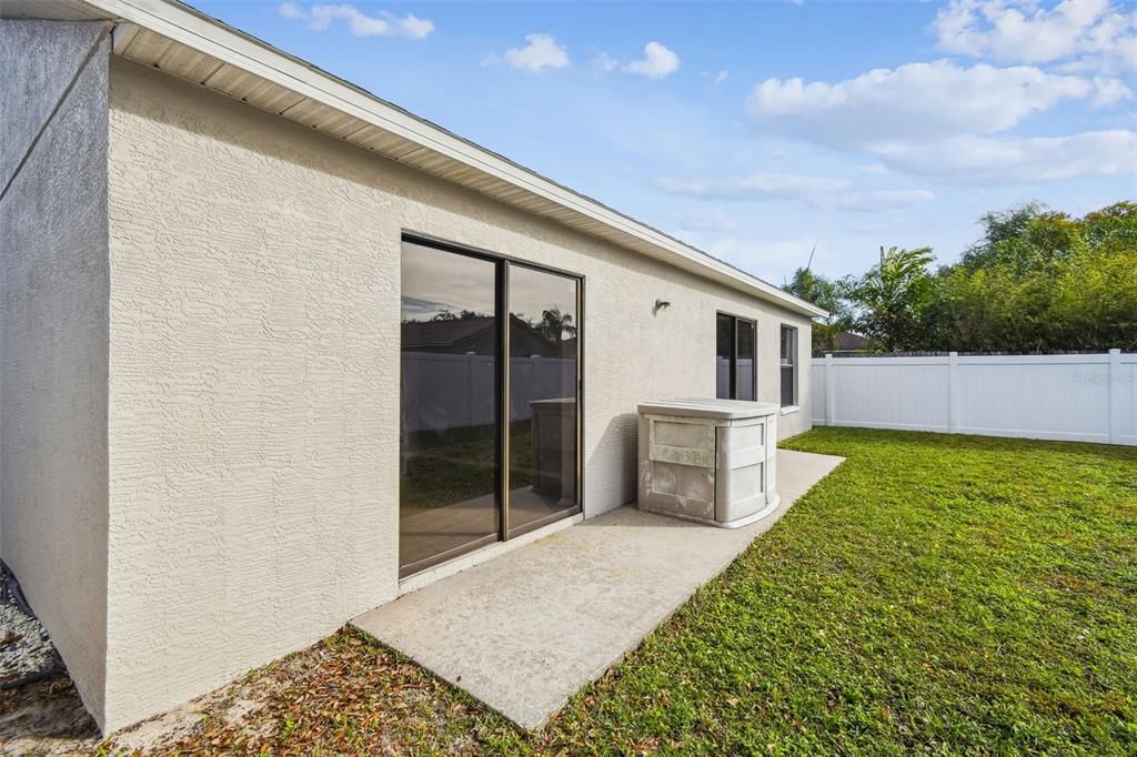 For Sale: $350,000 (4 beds, 2 baths, 1523 Square Feet)