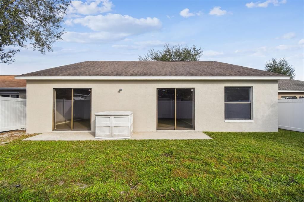 For Sale: $350,000 (4 beds, 2 baths, 1523 Square Feet)