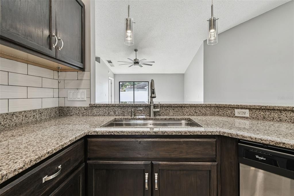 For Sale: $350,000 (4 beds, 2 baths, 1523 Square Feet)