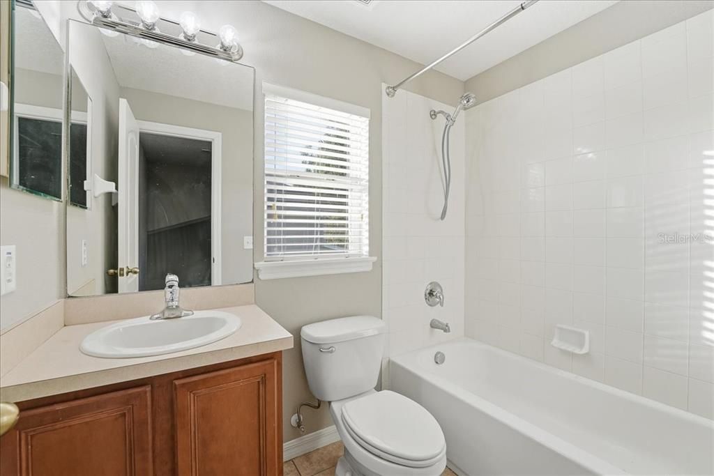 В аренду: $2,345 (3 спален, 2 ванн, 1625 Квадратных фут)