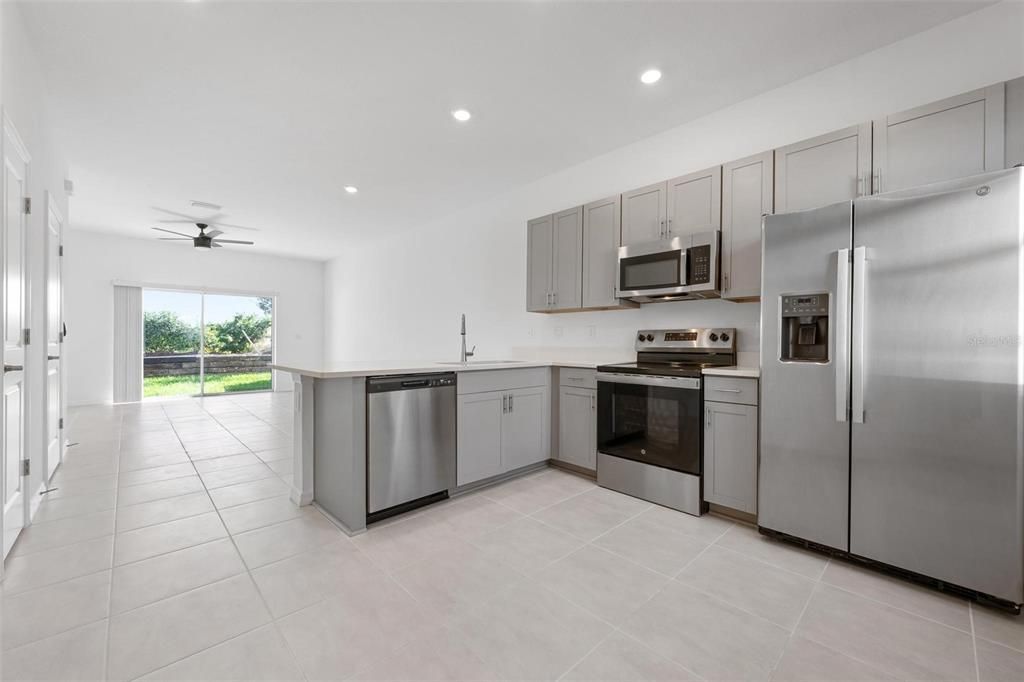 For Rent: $2,200 (2 beds, 2 baths, 1238 Square Feet)