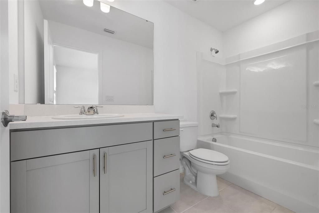 For Rent: $2,200 (2 beds, 2 baths, 1238 Square Feet)