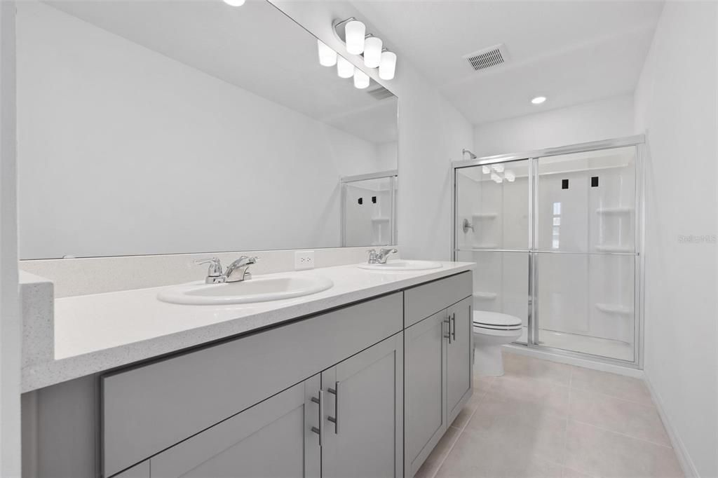 For Rent: $2,200 (2 beds, 2 baths, 1238 Square Feet)