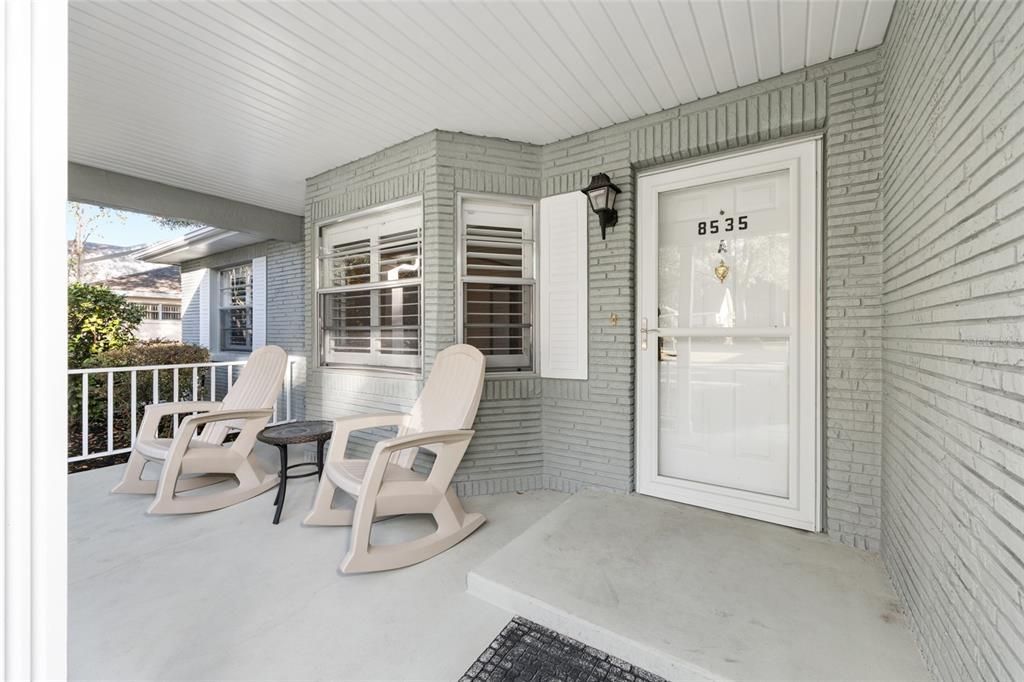 待售: $199,900 (2 贝兹, 2 浴室, 1824 平方英尺)