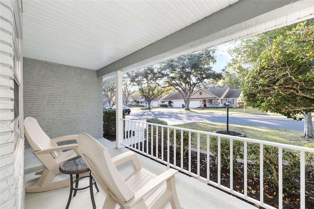 待售: $199,900 (2 贝兹, 2 浴室, 1824 平方英尺)