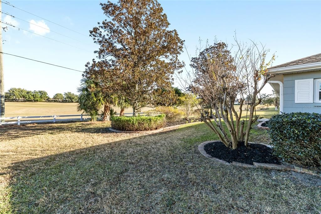 待售: $199,900 (2 贝兹, 2 浴室, 1824 平方英尺)