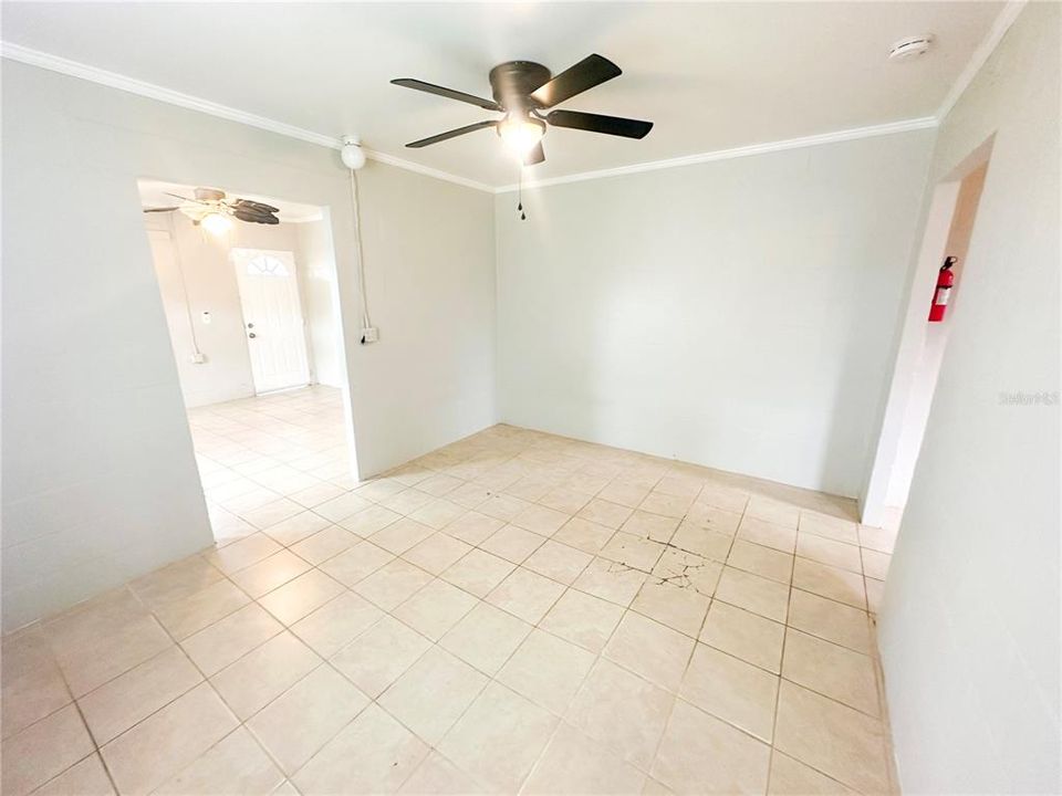 В аренду: $850 (1 спален, 1 ванн, 500 Квадратных фут)