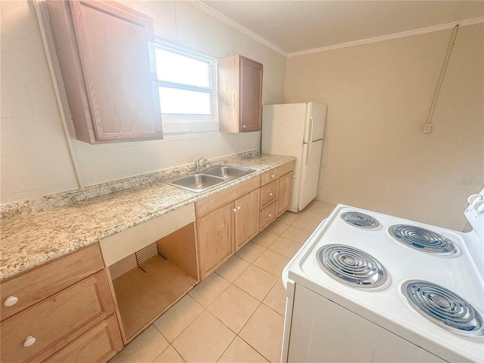 В аренду: $850 (1 спален, 1 ванн, 500 Квадратных фут)