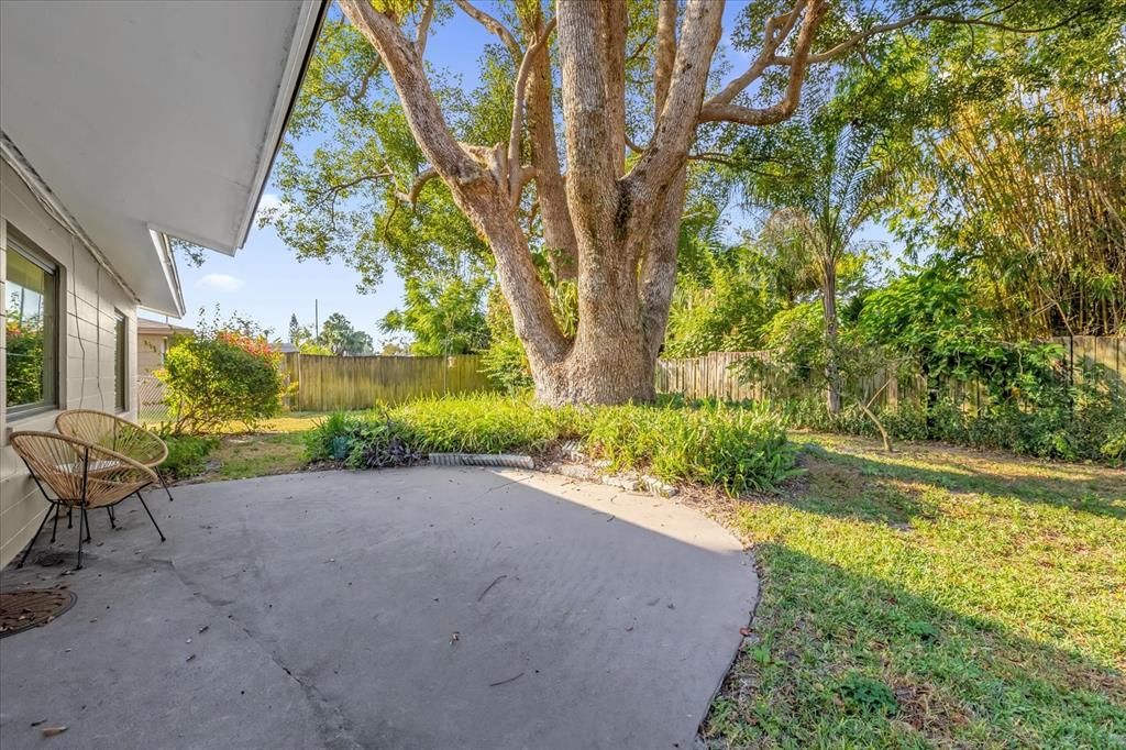 En Venta: $585,000 (4 camas, 2 baños, 1917 Pies cuadrados)