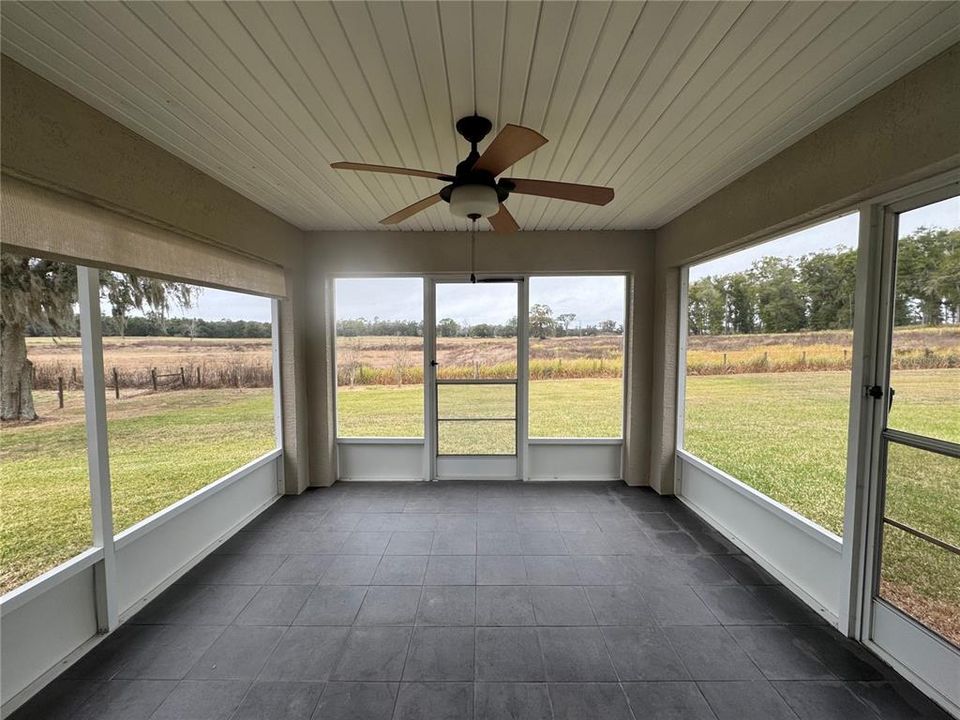 For Rent: $2,750 (3 beds, 2 baths, 1669 Square Feet)