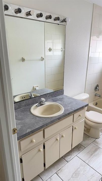 出租: $2,600 (3 贝兹, 2 浴室, 1549 平方英尺)