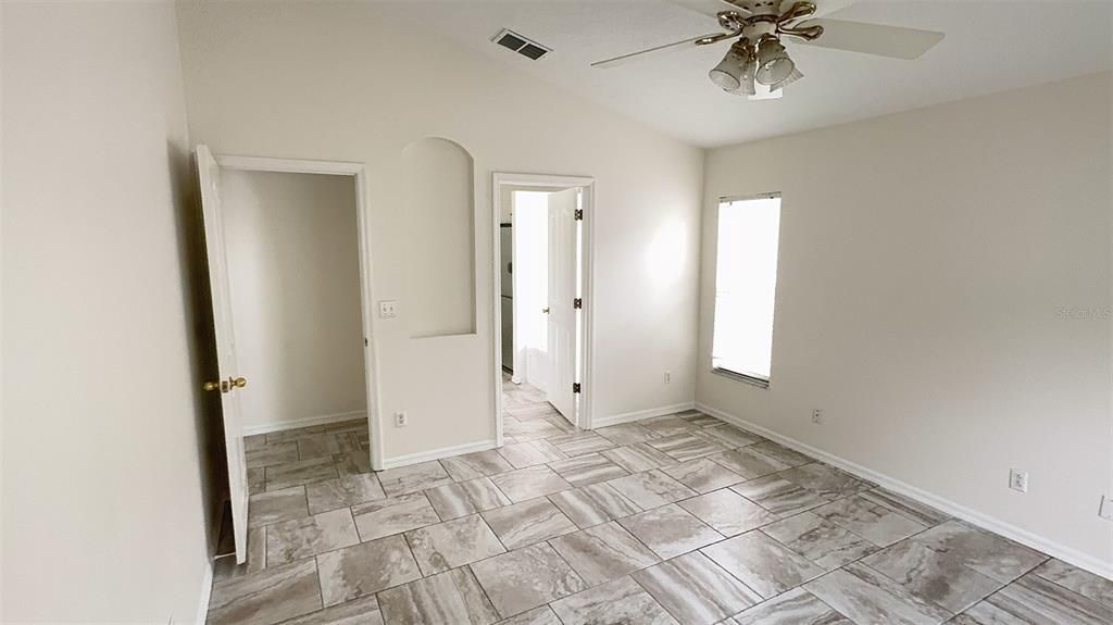 出租: $2,600 (3 贝兹, 2 浴室, 1549 平方英尺)