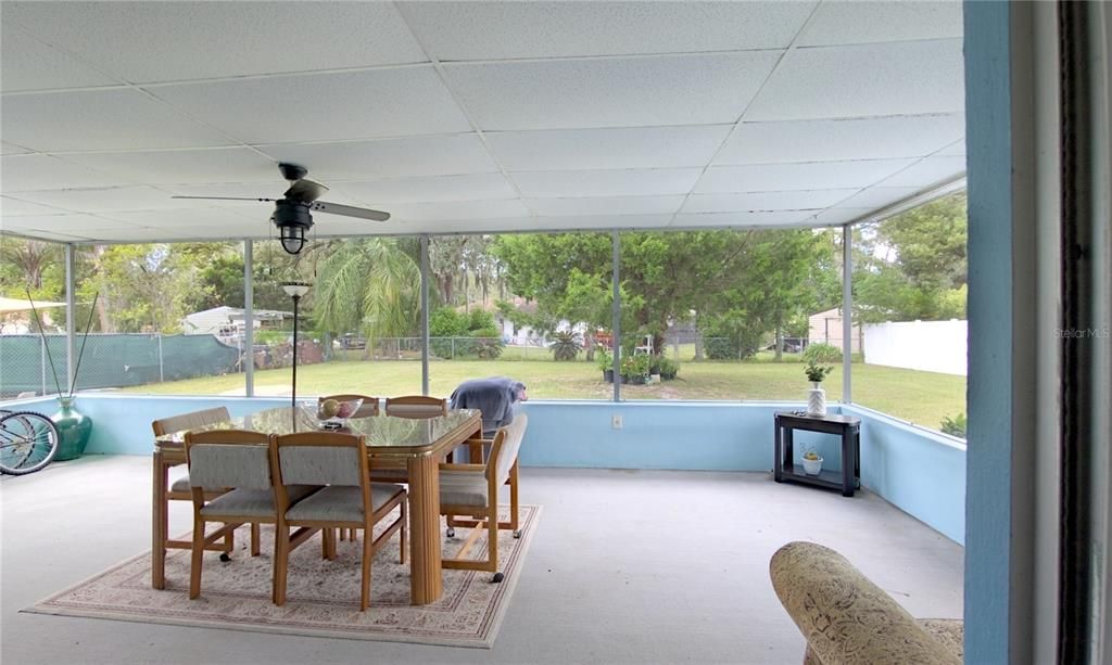 待售: $230,000 (2 贝兹, 2 浴室, 1241 平方英尺)