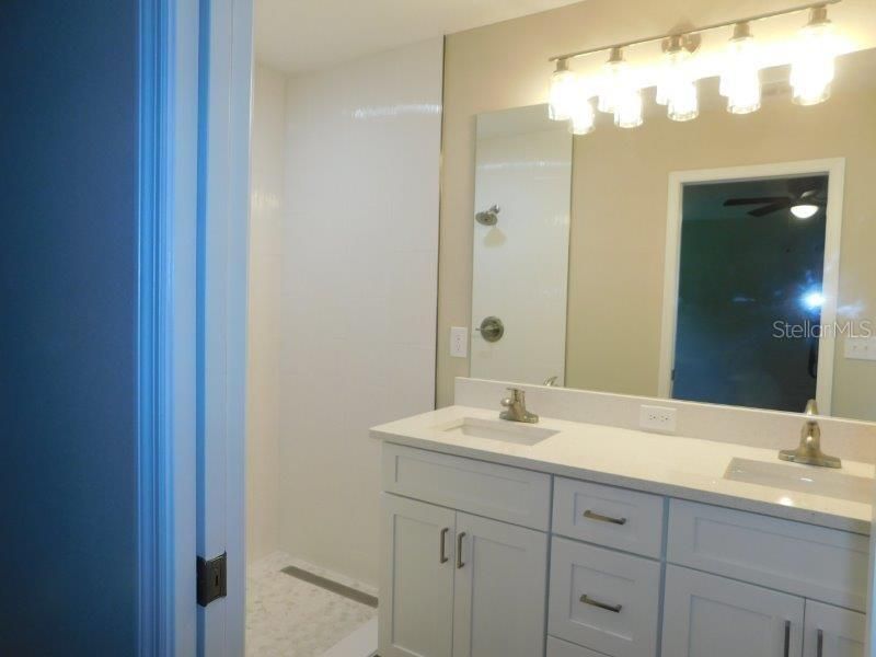 For Rent: $1,850 (3 beds, 2 baths, 1414 Square Feet)