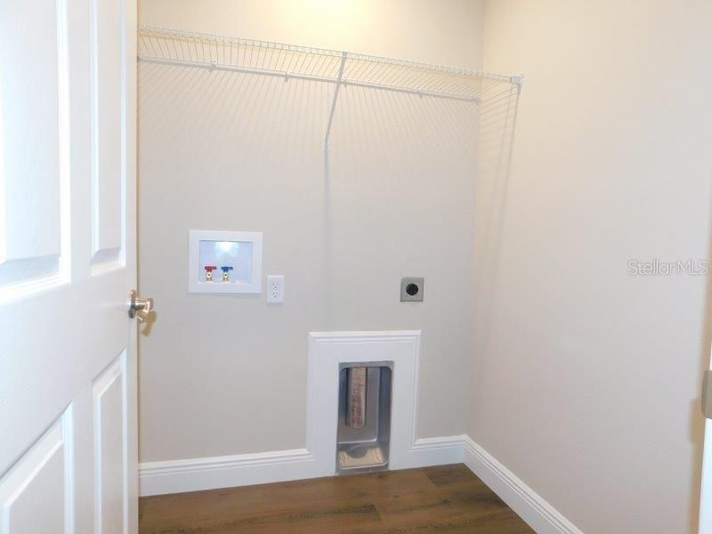 For Rent: $1,850 (3 beds, 2 baths, 1414 Square Feet)