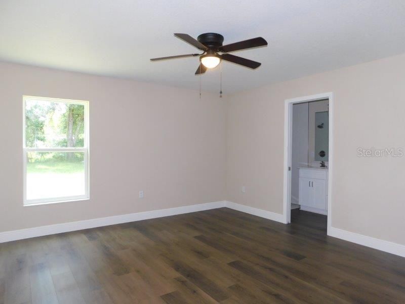 For Rent: $1,850 (3 beds, 2 baths, 1414 Square Feet)