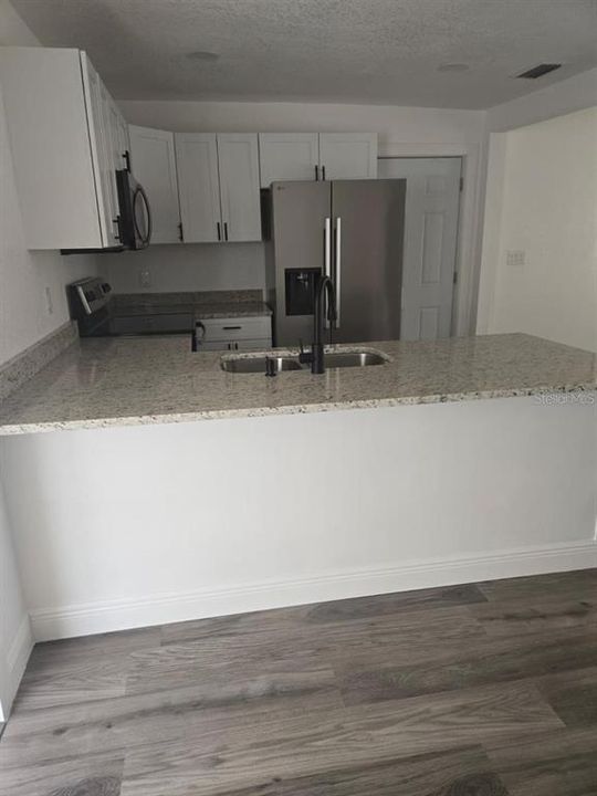 В аренду: $2,100 (3 спален, 1 ванн, 1164 Квадратных фут)