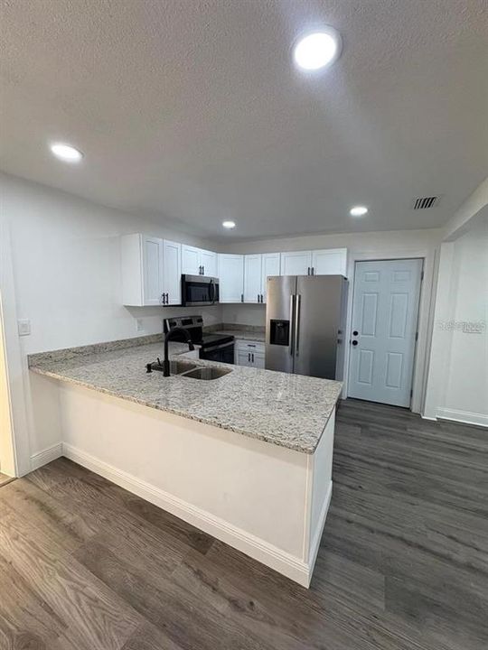 В аренду: $2,100 (3 спален, 1 ванн, 1164 Квадратных фут)