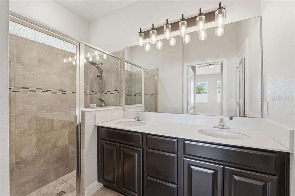 For Rent: $2,295 (3 beds, 2 baths, 1515 Square Feet)