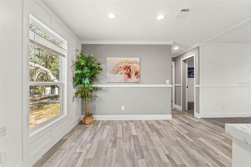 На продажу: $294,000 (3 спален, 2 ванн, 1352 Квадратных фут)