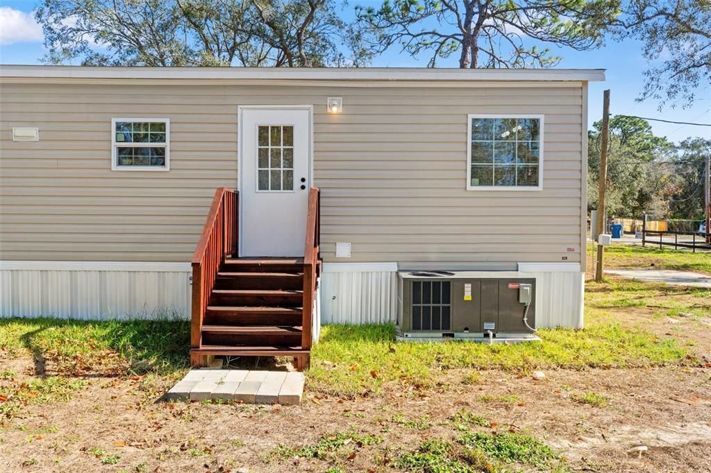 На продажу: $294,000 (3 спален, 2 ванн, 1352 Квадратных фут)