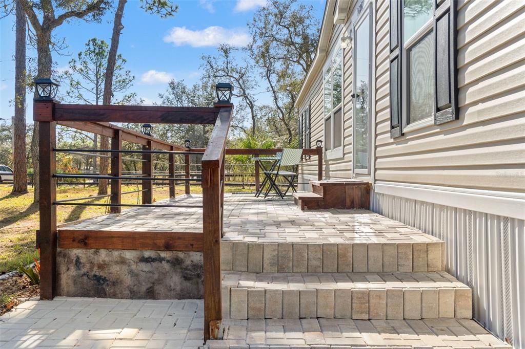 На продажу: $294,000 (3 спален, 2 ванн, 1352 Квадратных фут)