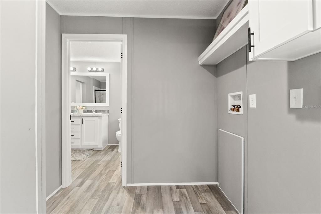 На продажу: $294,000 (3 спален, 2 ванн, 1352 Квадратных фут)