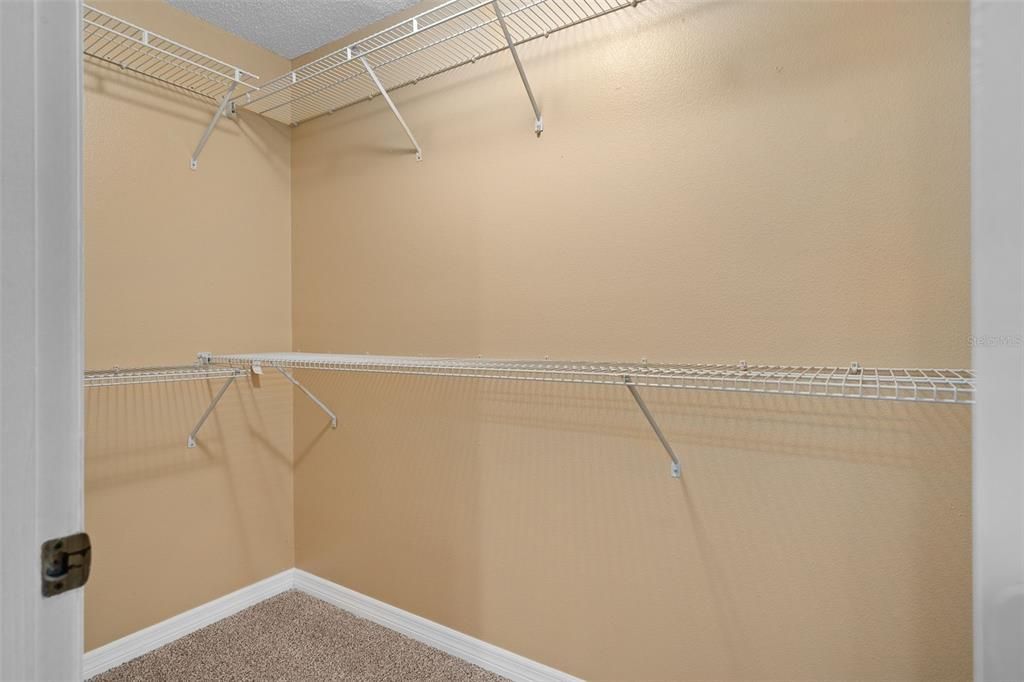 En Venta: $405,000 (4 camas, 2 baños, 1920 Pies cuadrados)