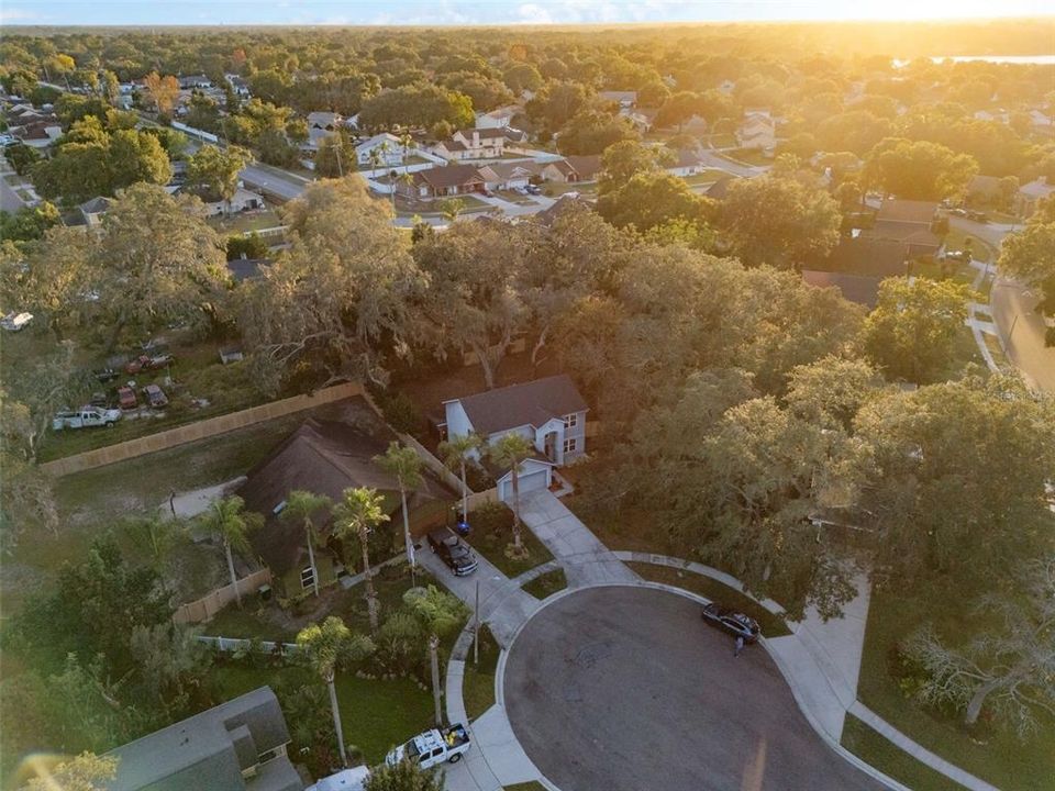 En Venta: $405,000 (4 camas, 2 baños, 1920 Pies cuadrados)