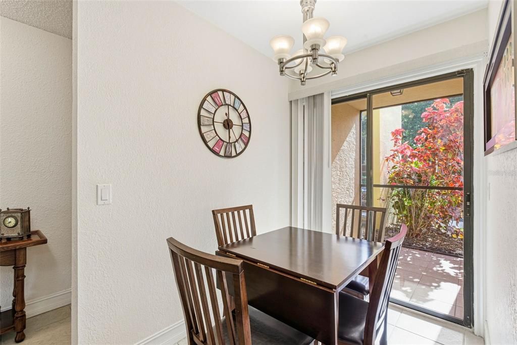 待售: $269,000 (3 贝兹, 2 浴室, 1180 平方英尺)