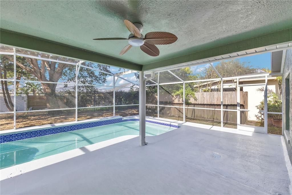 For Sale: $399,900 (3 beds, 2 baths, 1662 Square Feet)