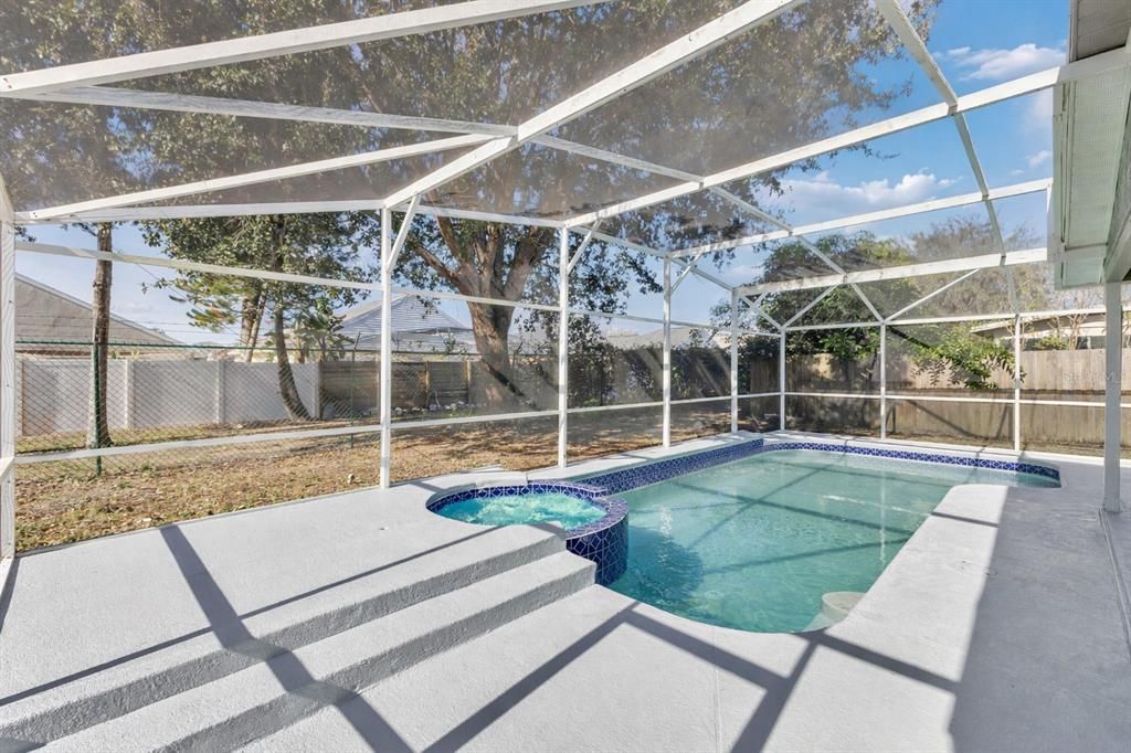 For Sale: $399,900 (3 beds, 2 baths, 1662 Square Feet)