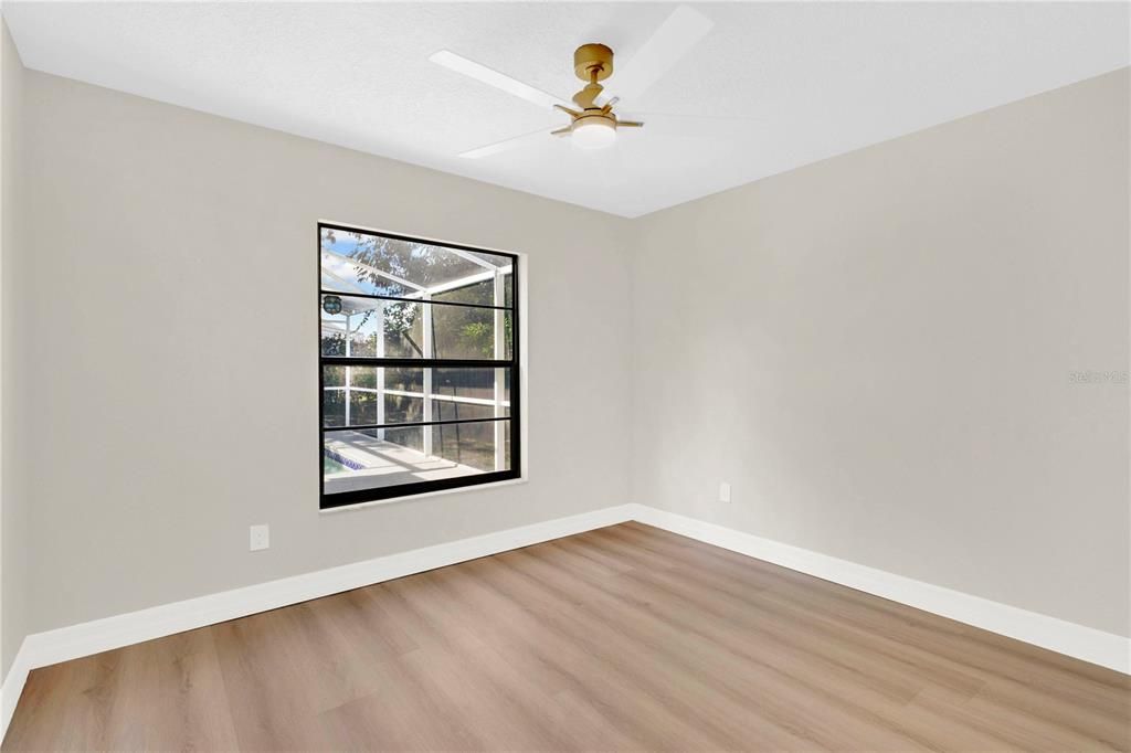 For Sale: $399,900 (3 beds, 2 baths, 1662 Square Feet)