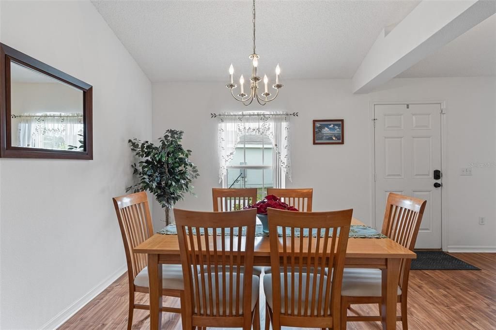 For Sale: $235,000 (3 beds, 2 baths, 1635 Square Feet)