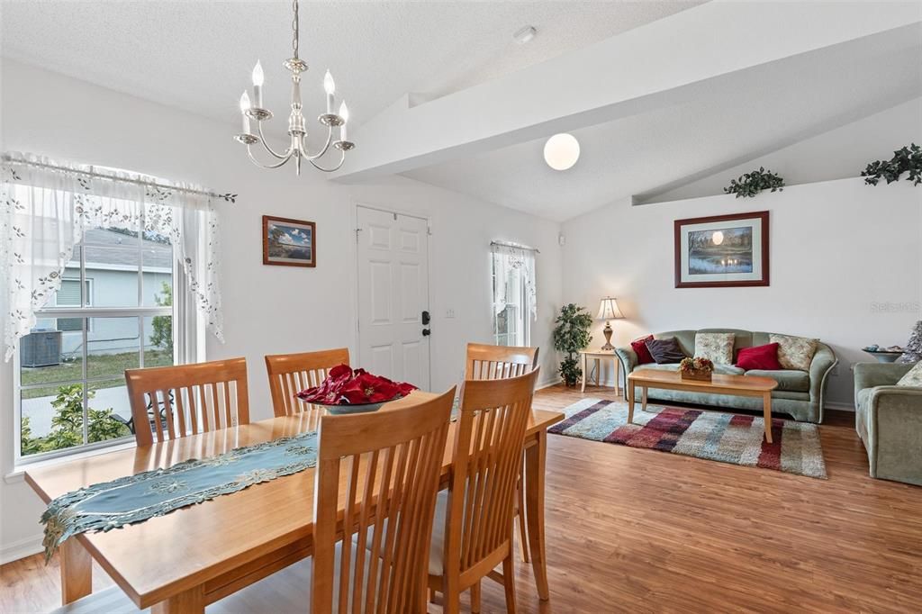 For Sale: $235,000 (3 beds, 2 baths, 1635 Square Feet)