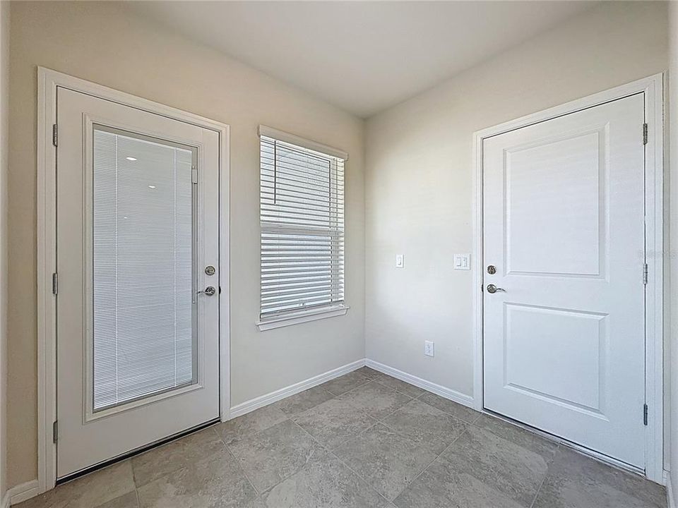 出租: $2,700 (4 贝兹, 2 浴室, 1700 平方英尺)