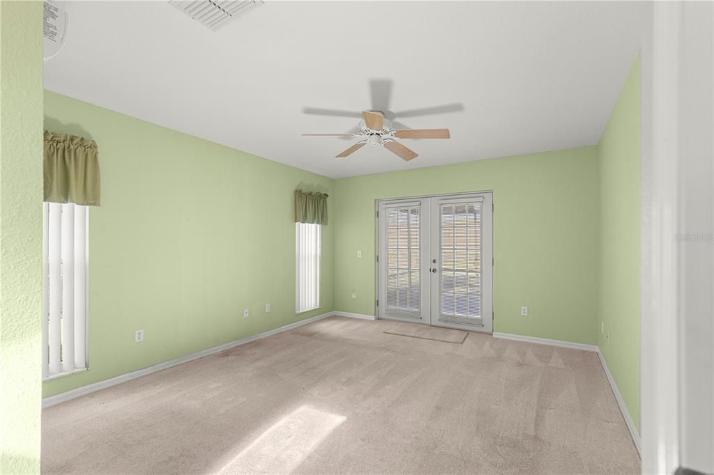 En Venta: $279,900 (3 camas, 2 baños, 1717 Pies cuadrados)