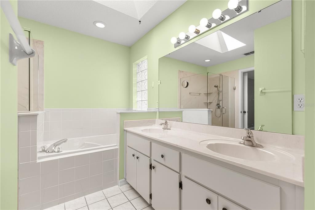 En Venta: $279,900 (3 camas, 2 baños, 1717 Pies cuadrados)